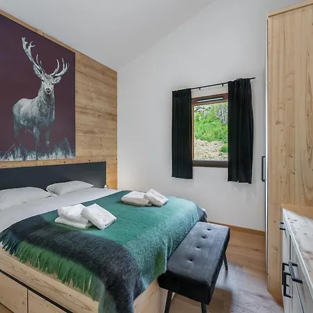Quintessence - Apt B303 -